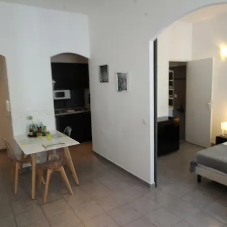 One Bedroom Hart Of